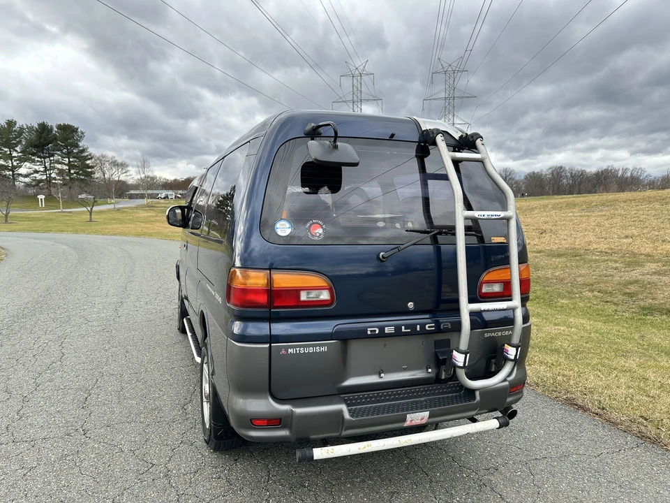 1995 Mitsubishi Delica 4th Gen - Image 17 of 31