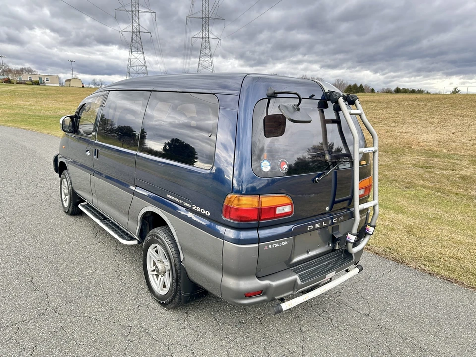 1995 Mitsubishi Delica 4th Gen - Image 16 of 31