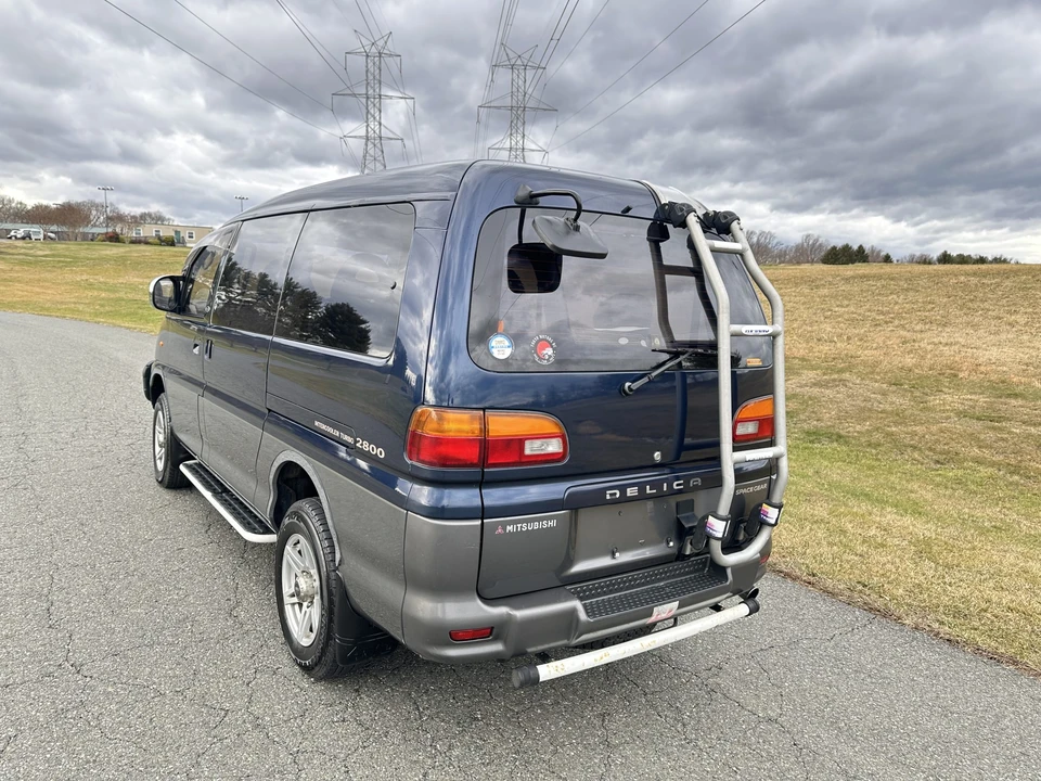 1995 Mitsubishi Delica 4th Gen - Image 15 of 31