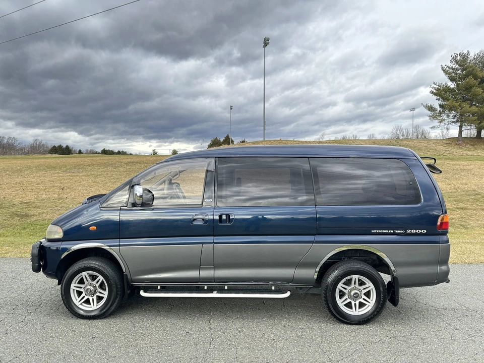 1995 Mitsubishi Delica 4th Gen - Image 10 of 31