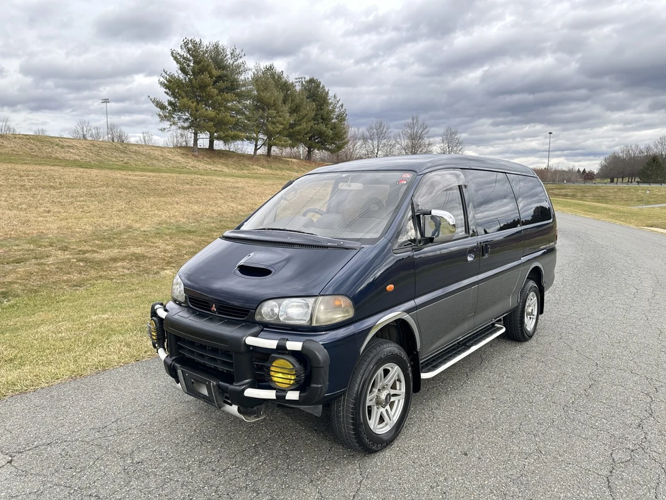 1995 Mitsubishi Delica 4th Gen - Image 5 of 31