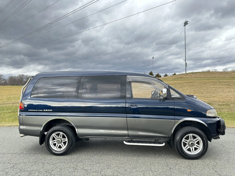 1995 Mitsubishi Delica 4th Gen - Image 24 of 31