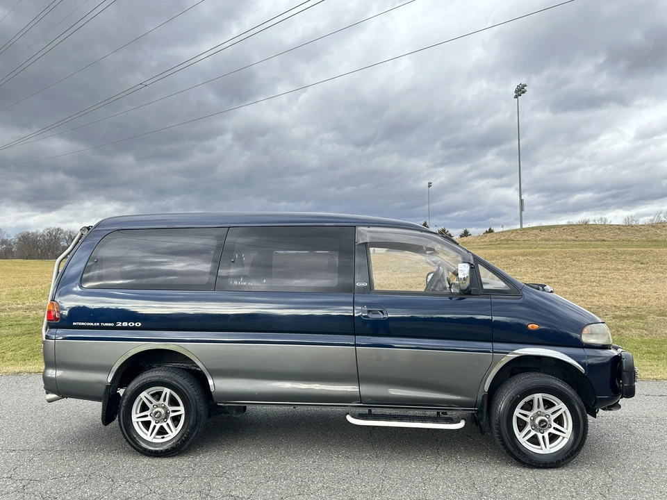 1995 Mitsubishi Delica 4th Gen - Image 25 of 31