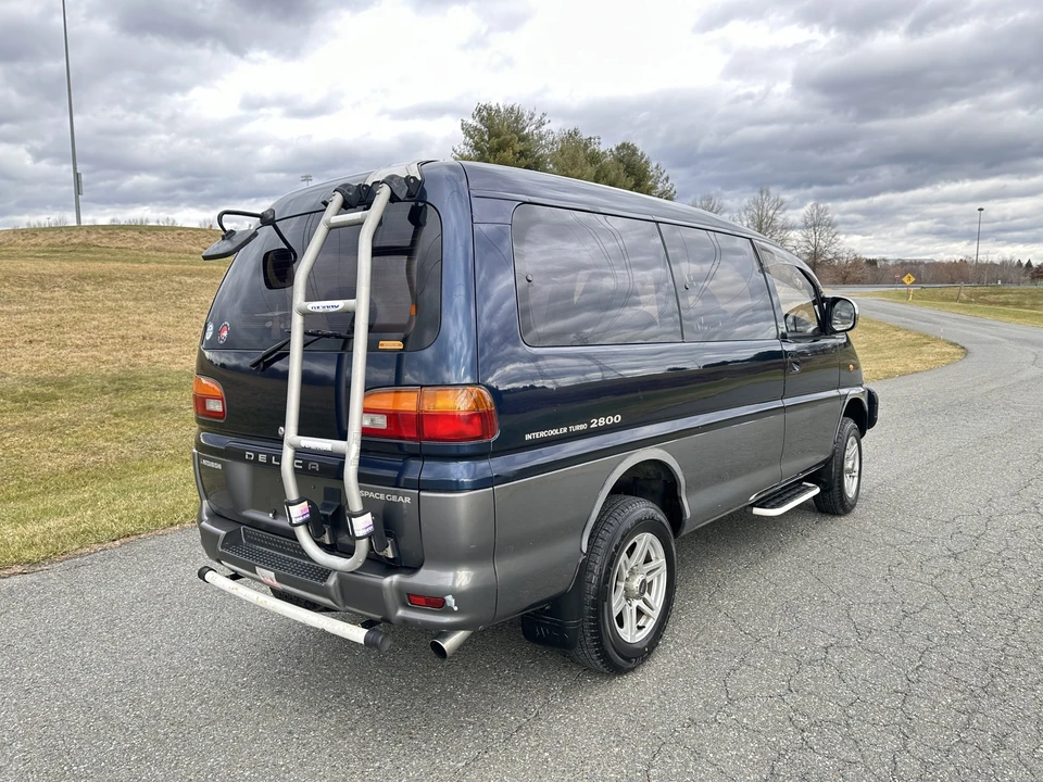 1995 Mitsubishi Delica 4th Gen - Image 21 of 31