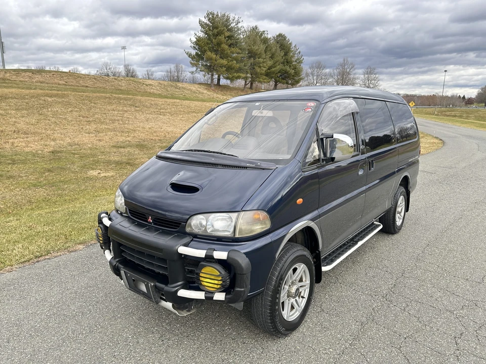 1995 Mitsubishi Delica 4th Gen - Image 3 of 31