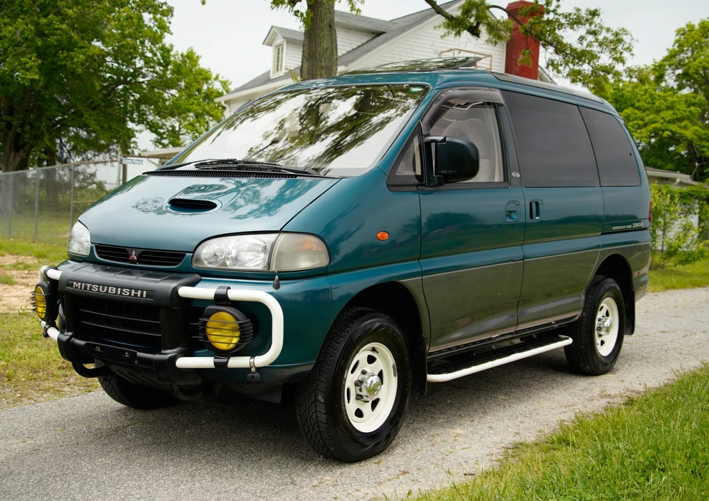 1995 Mitsubishi Delica 4th Gen - Image 3 of 31