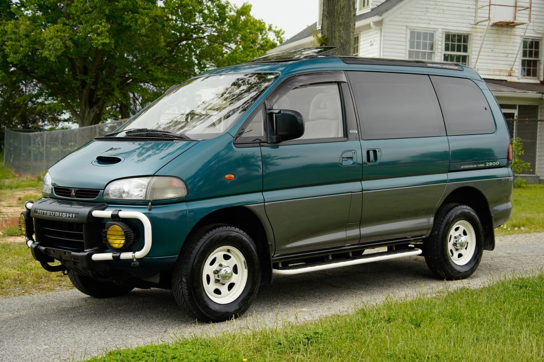 1995 Mitsubishi Delica 4th Gen - Image 4 of 31