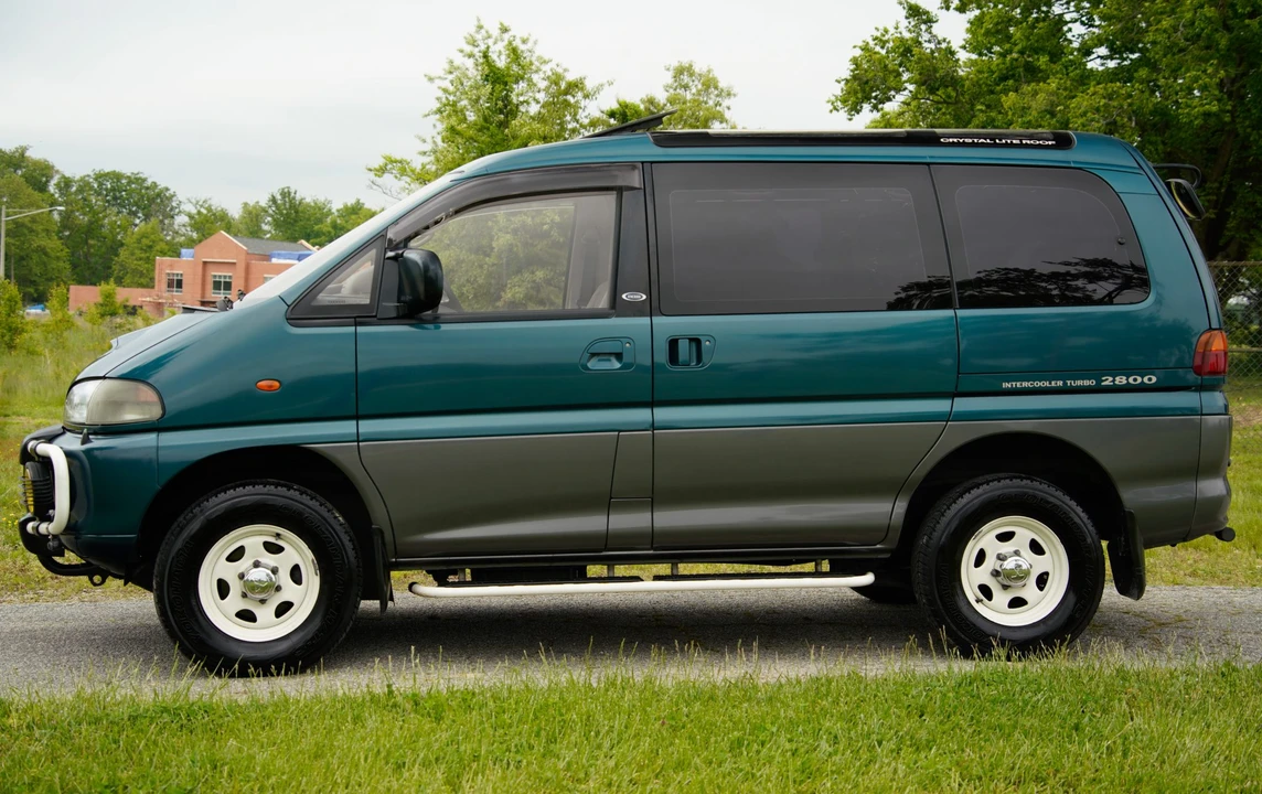 1995 Mitsubishi Delica 4th Gen - Image 5 of 31