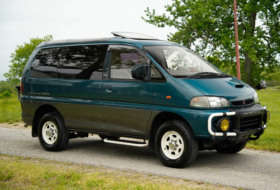 1995 Mitsubishi Delica 4th Gen - Image 16 of 31