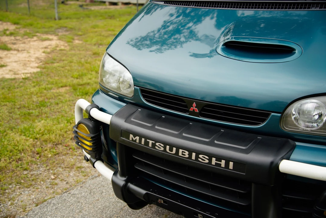 1995 Mitsubishi Delica 4th Gen - Image 20 of 31