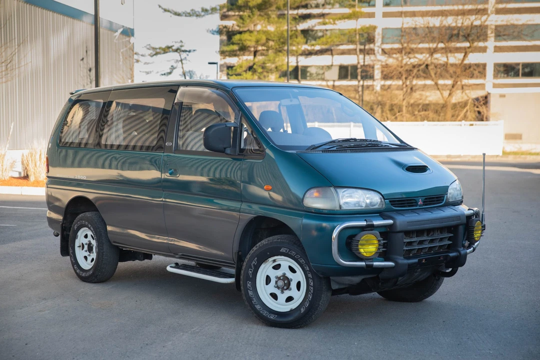 1995 Mitsubishi Delica 4th Gen - Image 26 of 31