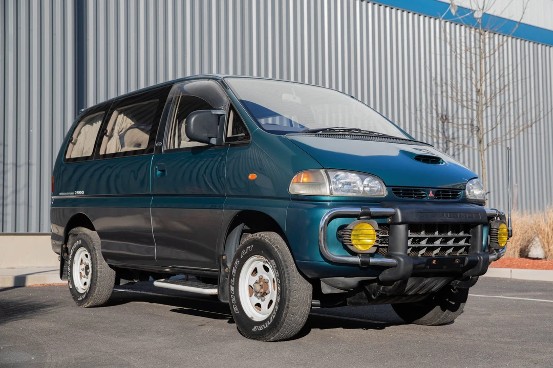 1995 Mitsubishi Delica 4th Gen - Image 7 of 31