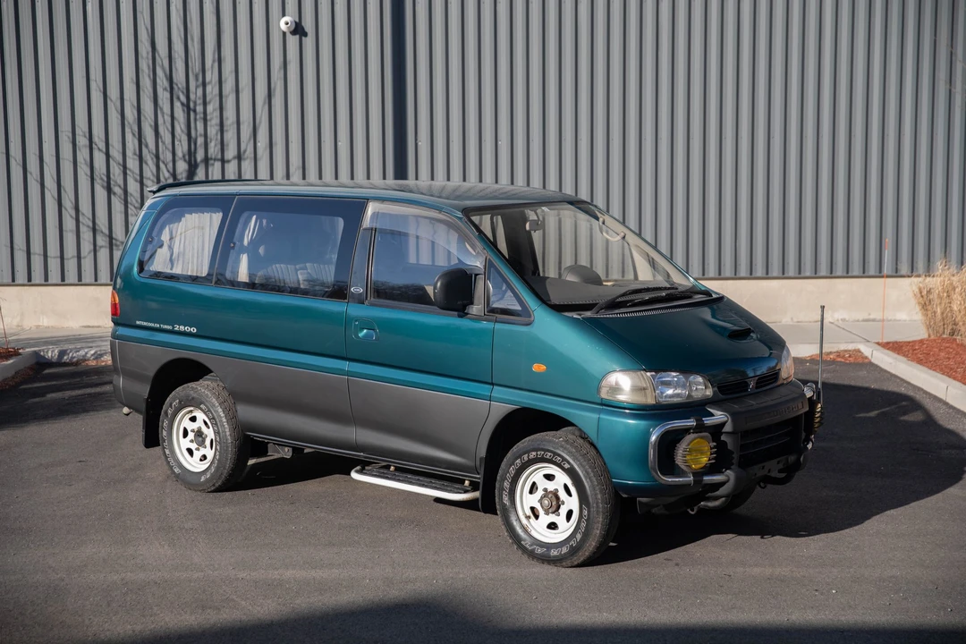 1995 Mitsubishi Delica 4th Gen - Image 9 of 31