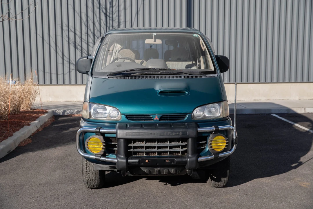 1995 Mitsubishi Delica 4th Gen - Image 6 of 31