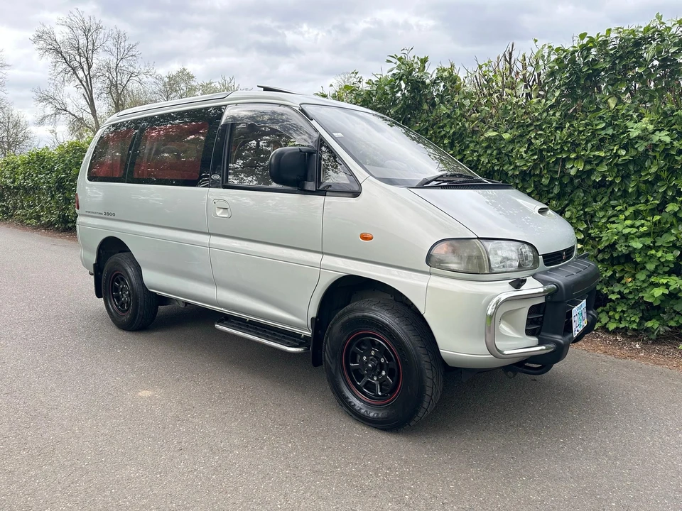 1995 Mitsubishi Delica 3rd Gen - Image 23 of 31