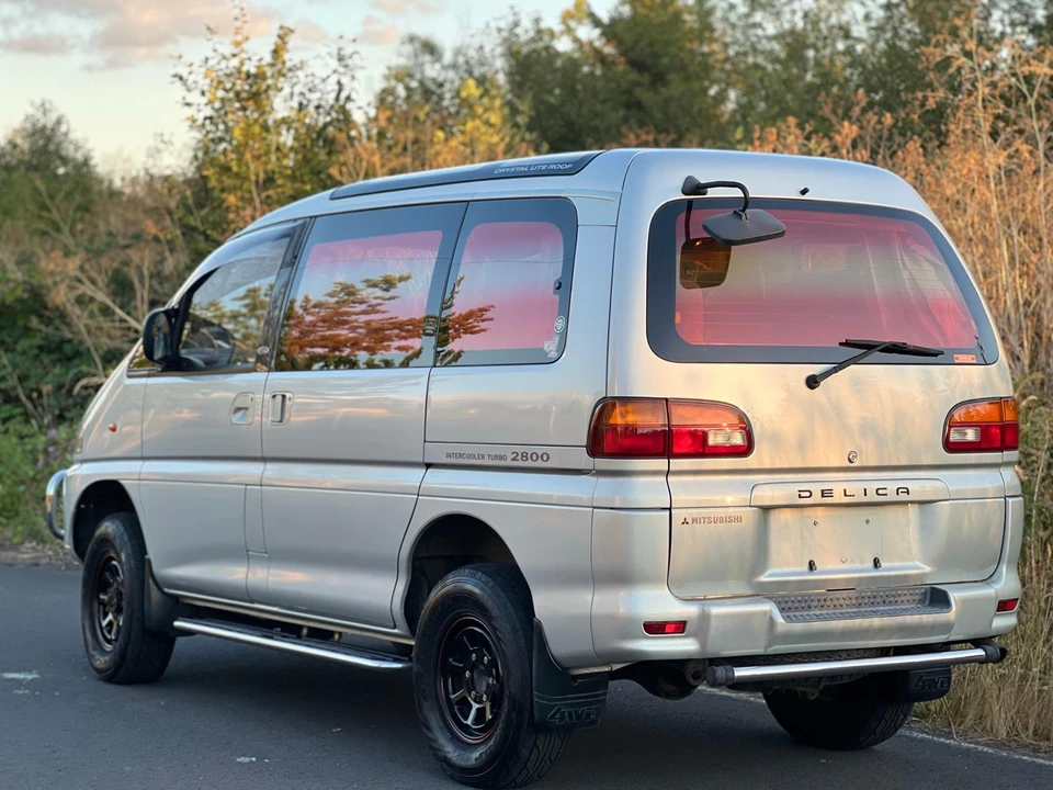 1995 Mitsubishi Delica 3rd Gen - Image 11 of 31