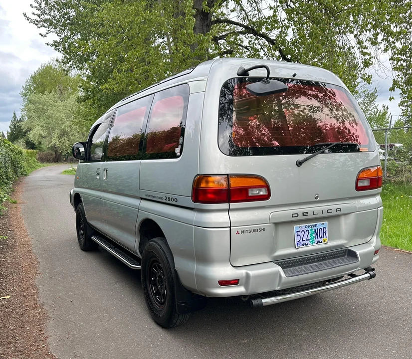 1995 Mitsubishi Delica 3rd Gen - Image 13 of 31
