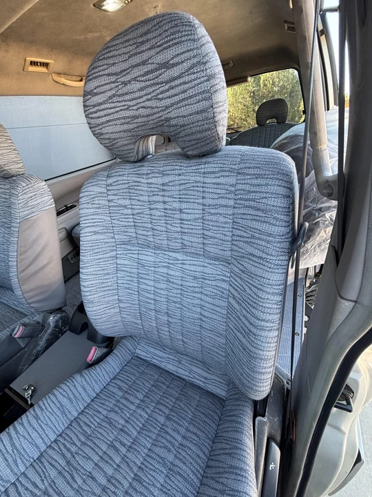 1995 Mitsubishi Delica 4th Gen - Image 28 of 31