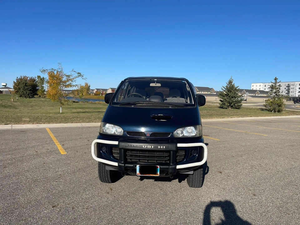 1995 Mitsubishi Delica 4th Gen - Image 5 of 31