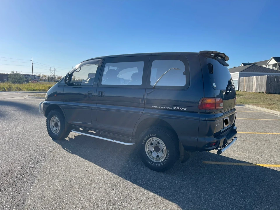 1995 Mitsubishi Delica 4th Gen - Image 17 of 31