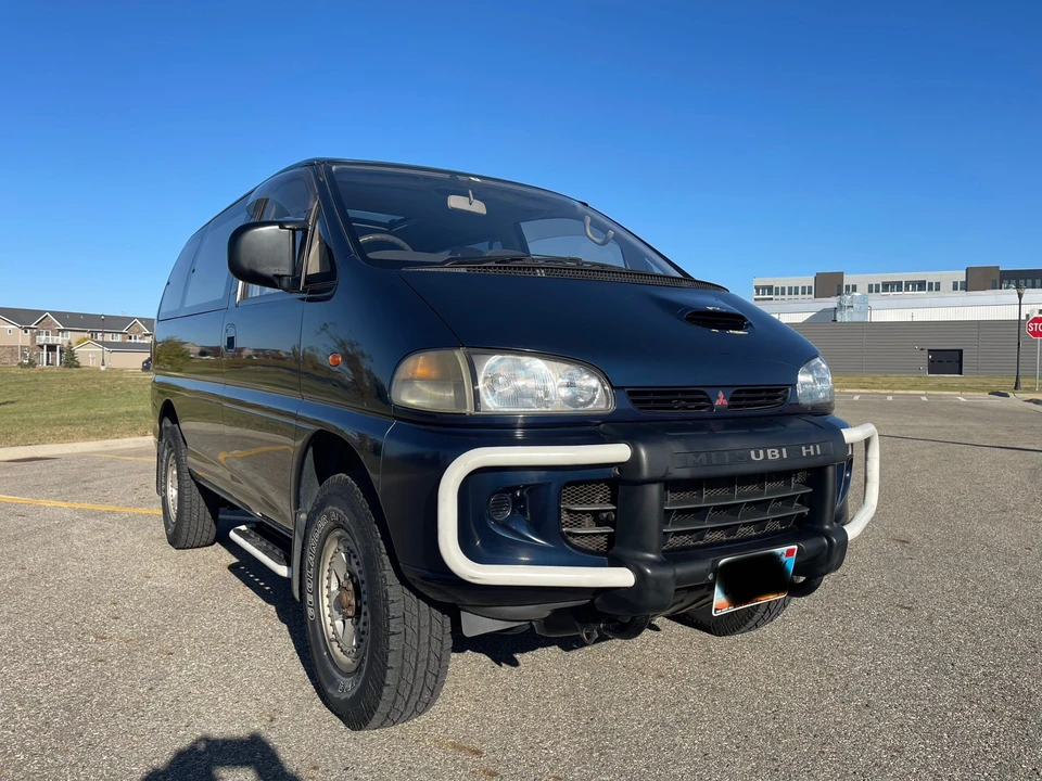 1995 Mitsubishi Delica 4th Gen - Image 8 of 31