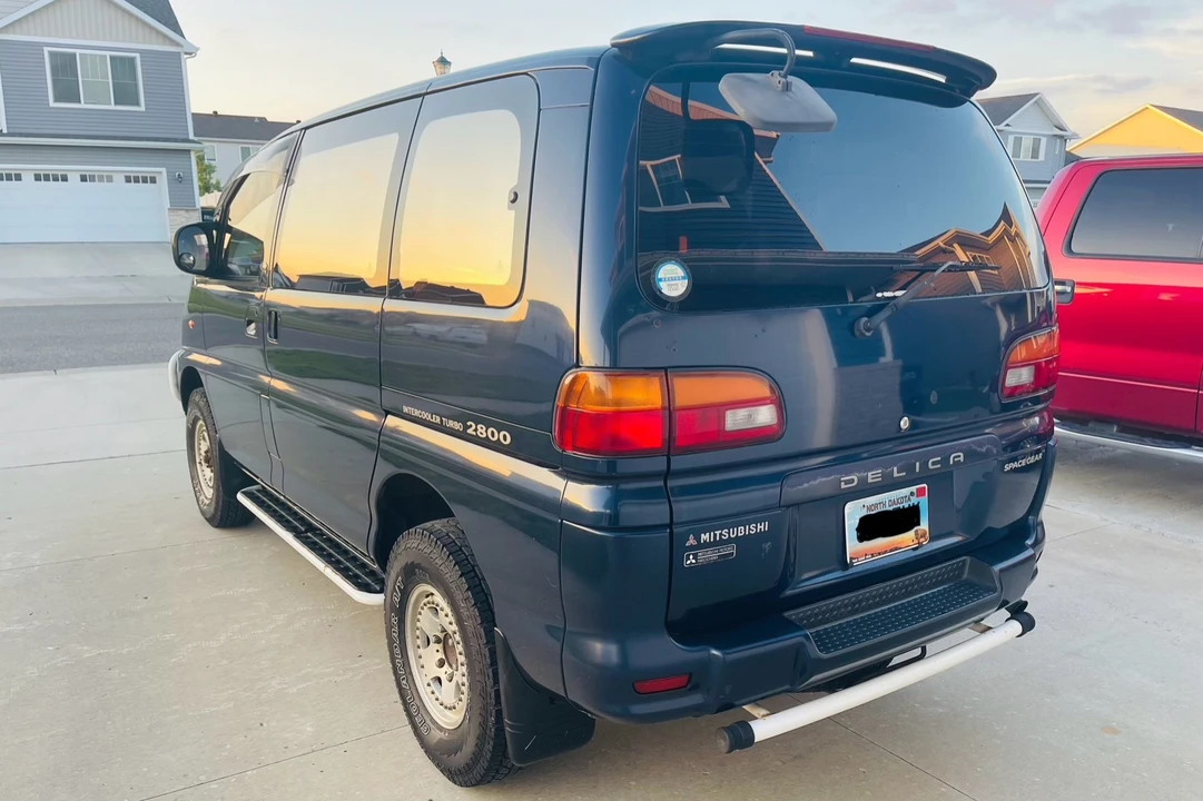 1995 Mitsubishi Delica 4th Gen - Image 26 of 31