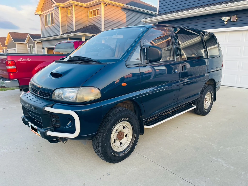1995 Mitsubishi Delica 4th Gen - Image 19 of 31