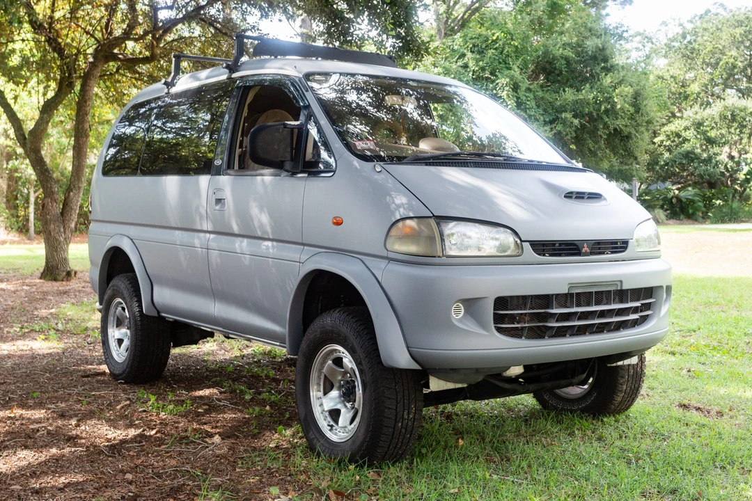 1995 Mitsubishi Delica 3rd Gen - Image 5 of 31