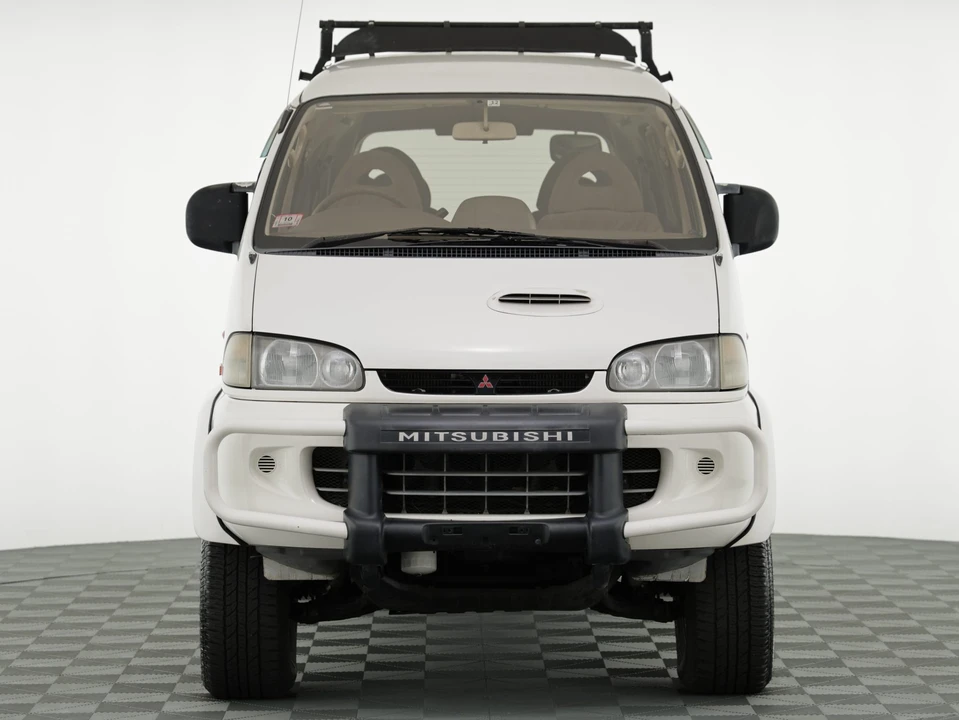 1995 Mitsubishi Delica 4th Gen - Image 11 of 31
