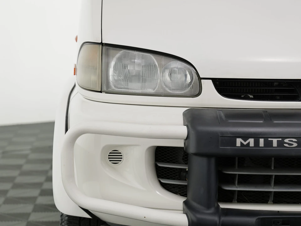 1995 Mitsubishi Delica 4th Gen - Image 15 of 31