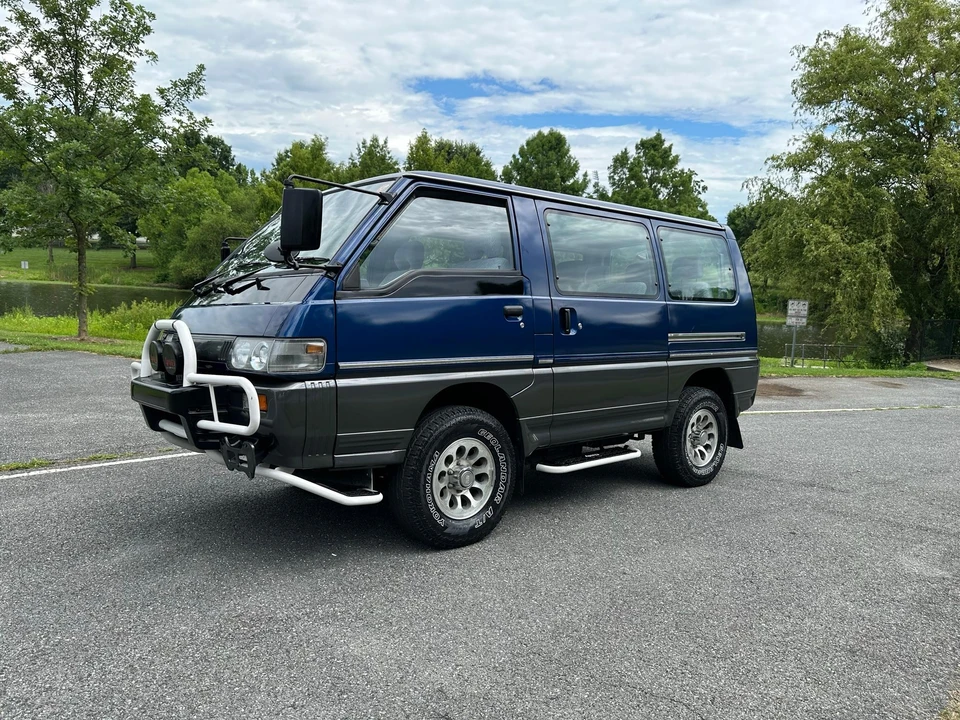 1995 Mitsubishi Delica 4th Gen - Image 15 of 31
