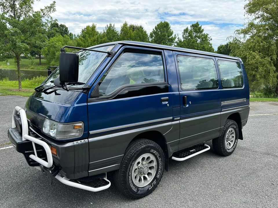 1995 Mitsubishi Delica 4th Gen - Image 14 of 31