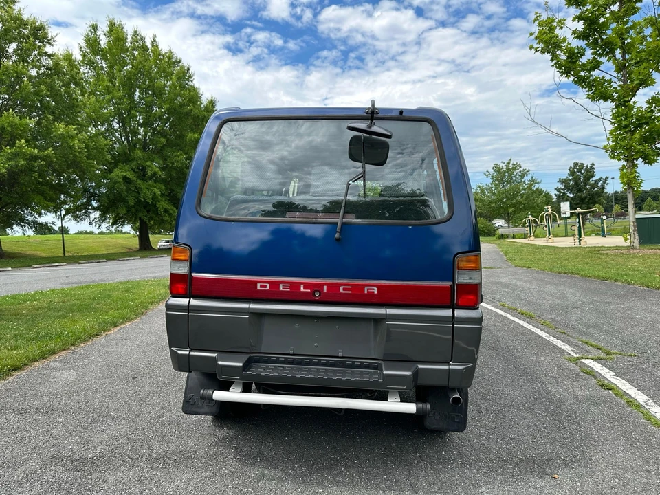 1995 Mitsubishi Delica 4th Gen - Image 25 of 31