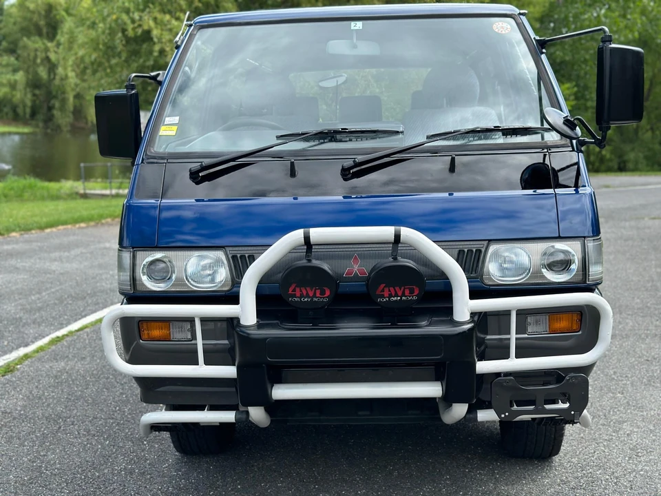 1995 Mitsubishi Delica 4th Gen - Image 6 of 31