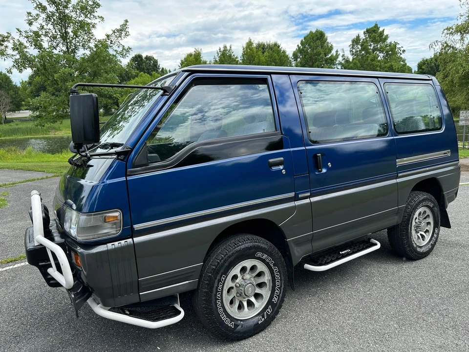 1995 Mitsubishi Delica 4th Gen - Image 18 of 31