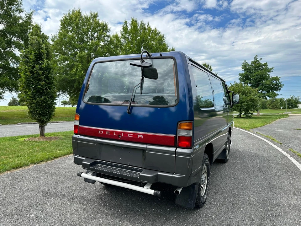 1995 Mitsubishi Delica 4th Gen - Image 26 of 31