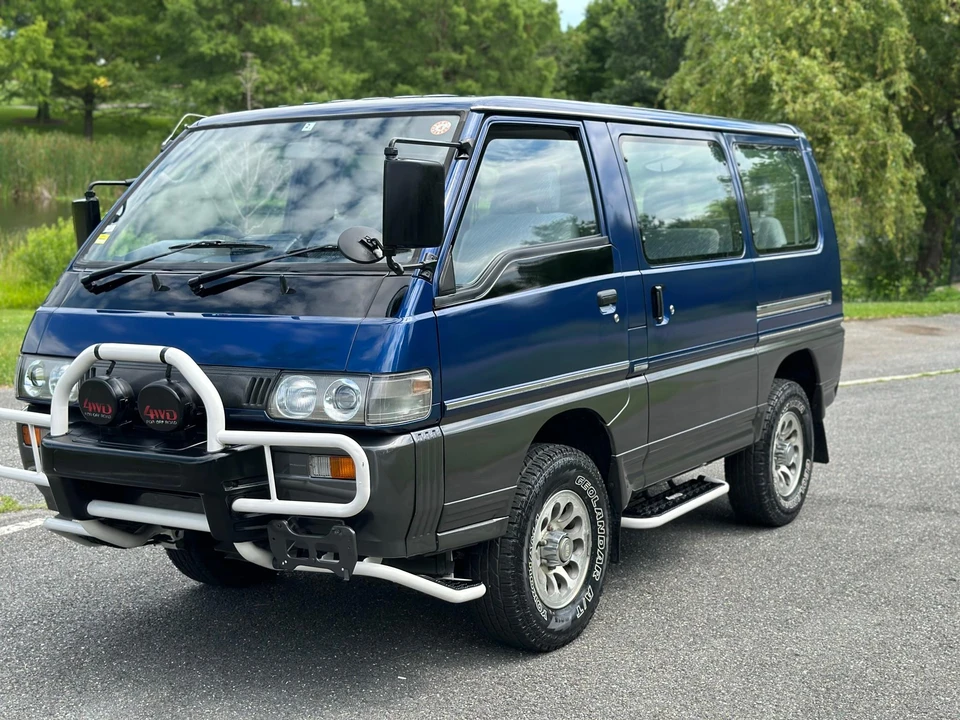 1995 Mitsubishi Delica 4th Gen - Image 12 of 31