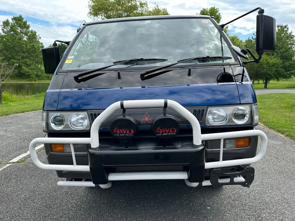 1995 Mitsubishi Delica 4th Gen - Image 8 of 31
