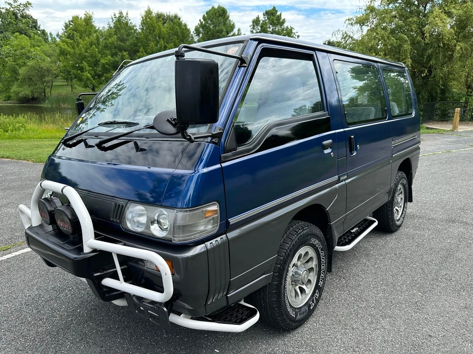 1995 Mitsubishi Delica 4th Gen - Image 11 of 31