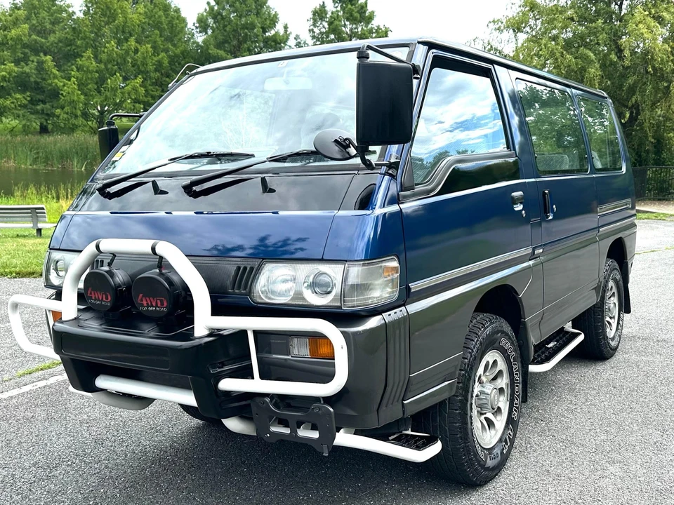 1995 Mitsubishi Delica 4th Gen - Image 10 of 31