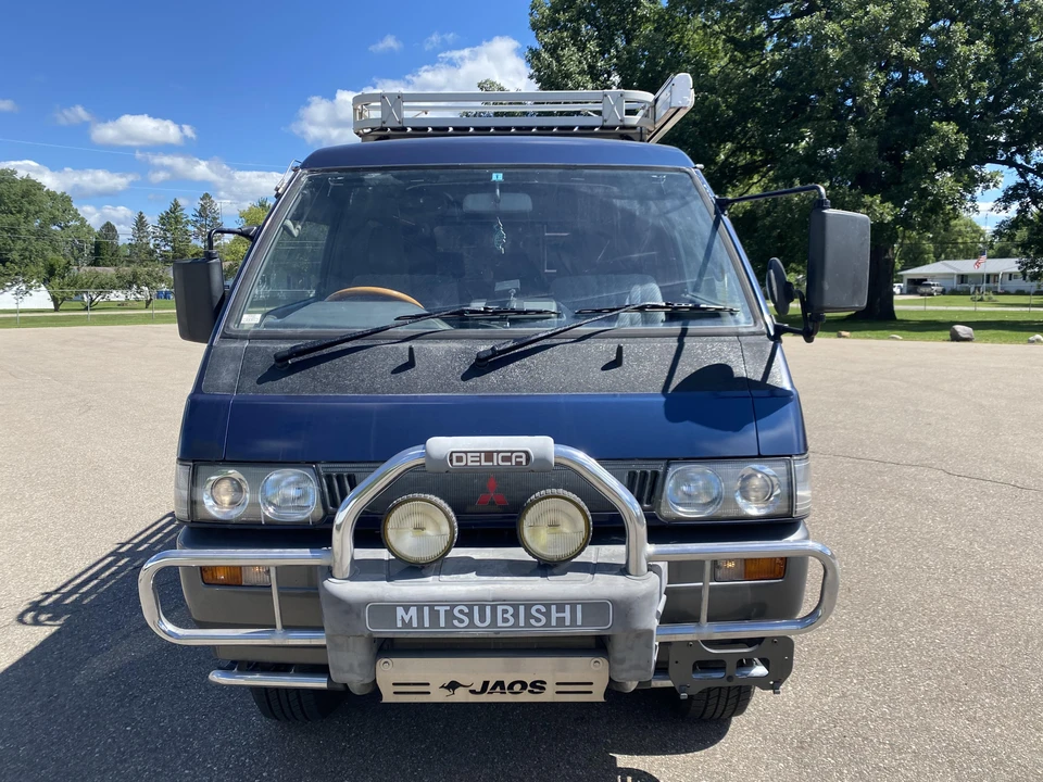 1995 Mitsubishi Delica 4th Gen - Image 6 of 31
