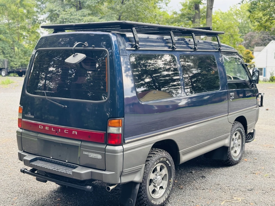 1995 Mitsubishi Delica 4th Gen - Image 14 of 31