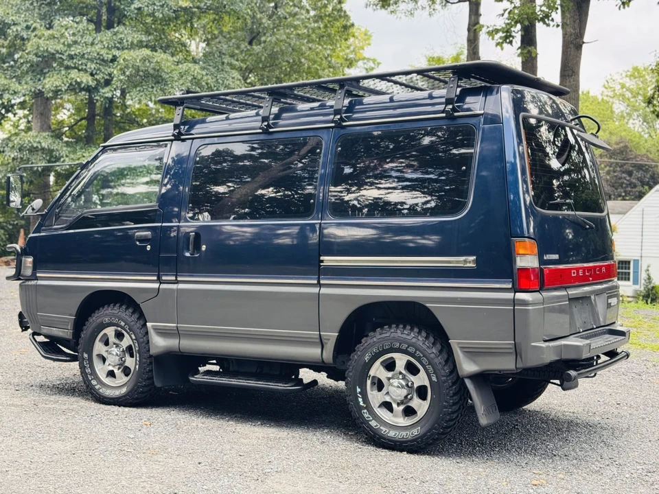 1995 Mitsubishi Delica 4th Gen - Image 7 of 31