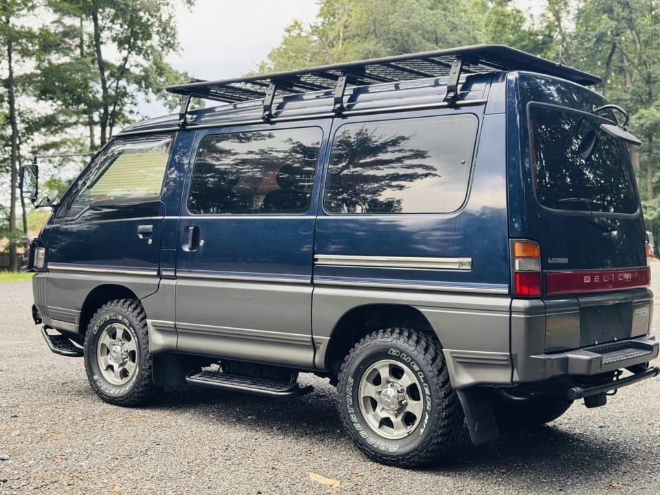 1995 Mitsubishi Delica 4th Gen - Image 8 of 31
