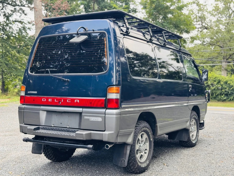 1995 Mitsubishi Delica 4th Gen - Image 13 of 31