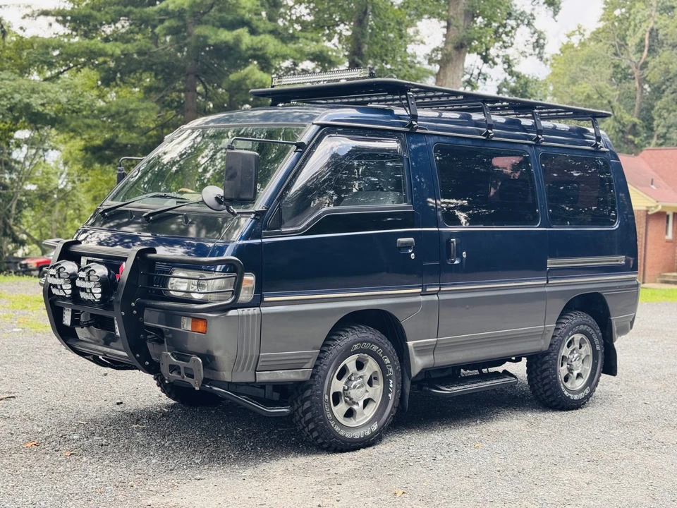 1995 Mitsubishi Delica 4th Gen - Image 3 of 31