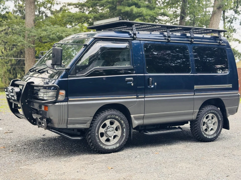 1995 Mitsubishi Delica 4th Gen - Image 4 of 31