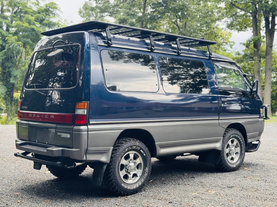 1995 Mitsubishi Delica 4th Gen - Image 16 of 31