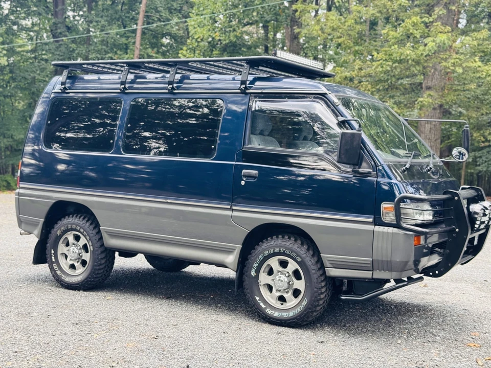 1995 Mitsubishi Delica 4th Gen - Image 18 of 31
