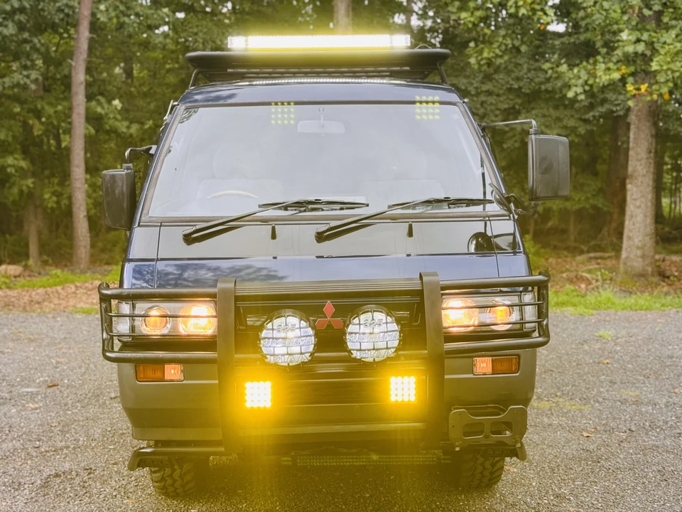 1995 Mitsubishi Delica 4th Gen - Image 28 of 31